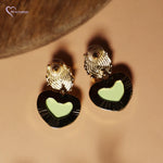 Load image into Gallery viewer, Korean Heart round Stone Earrings