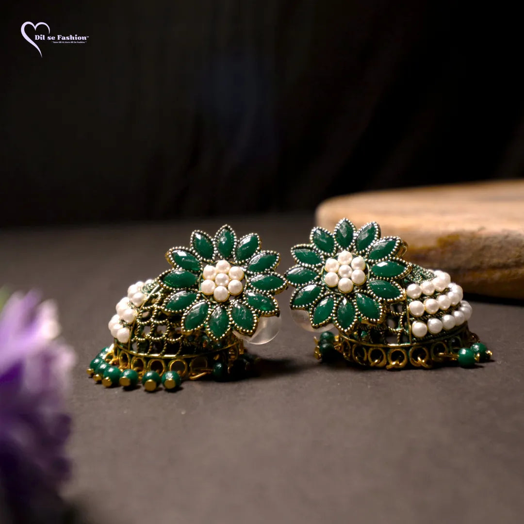 Round Flower Stones  Stunning Earrings